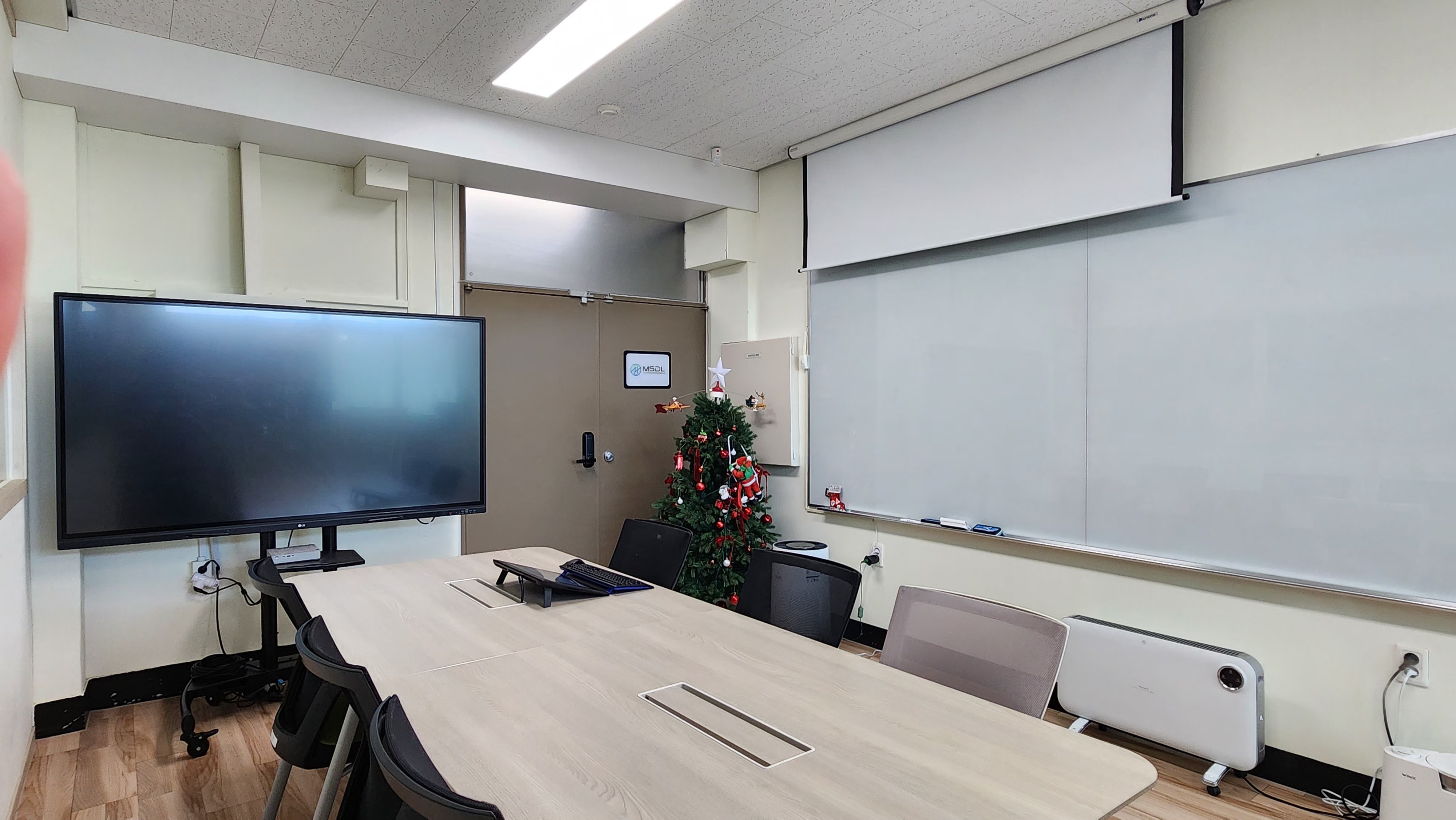 meeting04.jpg